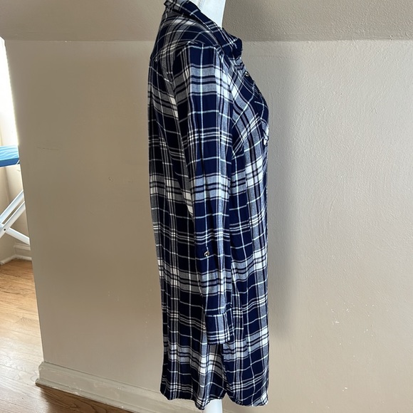 Motherhood flannel plaid maternity dress navy and white button front - Picture 5 of 11